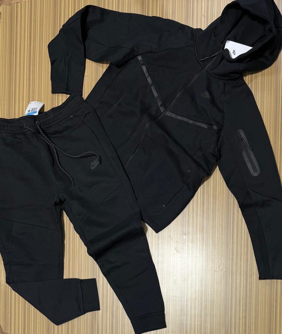 Survêtements Nike Tech